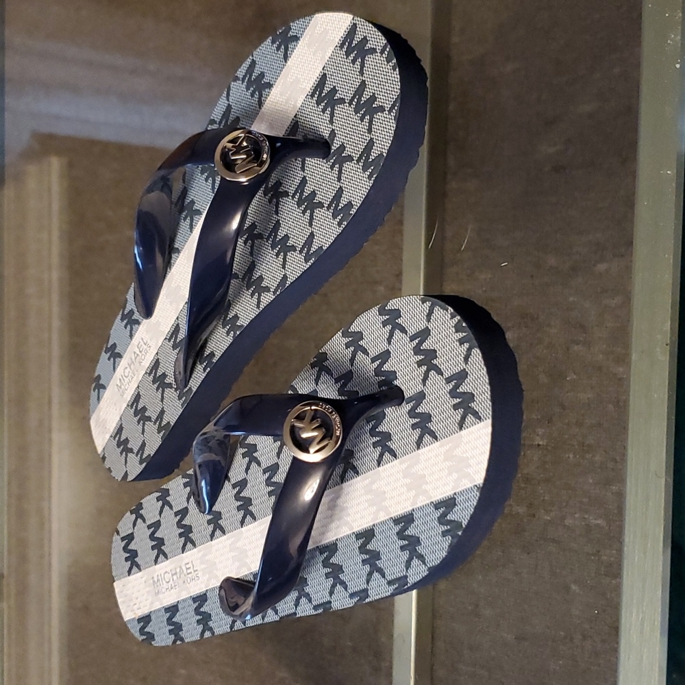 Mk sandals